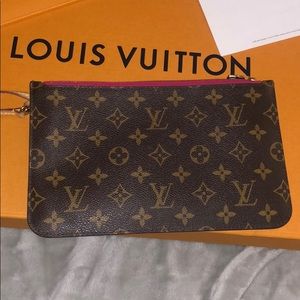 Authentic Louis Vuitton Pochette